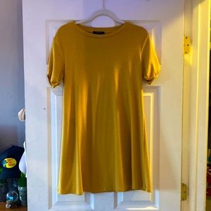 Short sleeve dress
